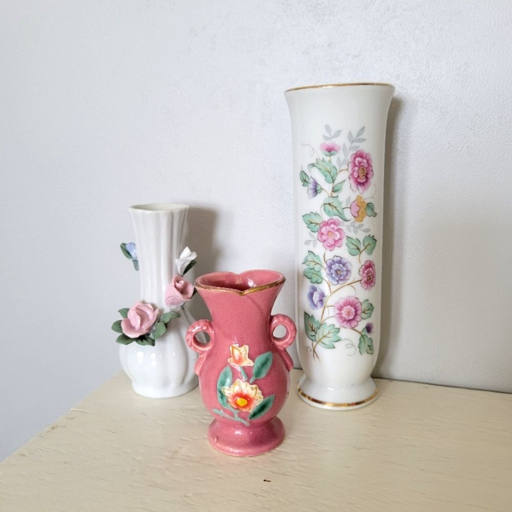 Pink and White Floral Vase Vintage Decor Bundle Japan